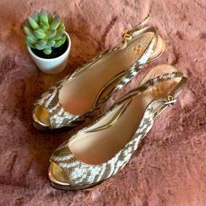 VINCE CAMUTO PEEPTOE HEELS